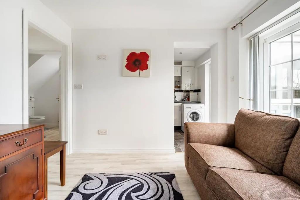 Lovely One Bedroom Flat. * Belfast
