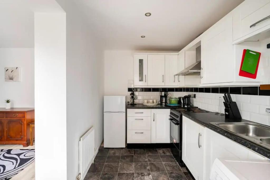 Lovely One Bedroom Flat. *